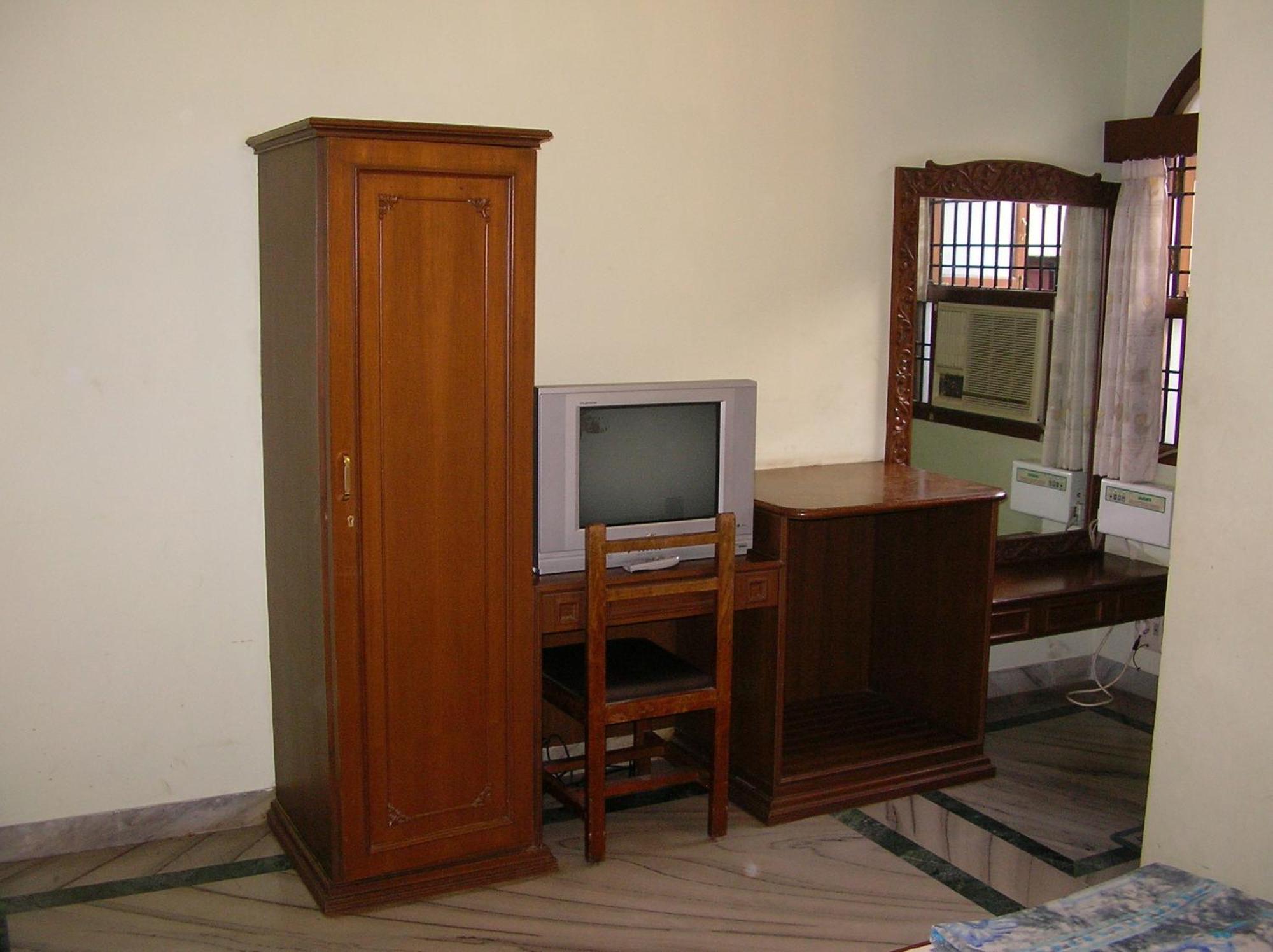 Lloyds Serviced Apartments,Krishna Street,T Nagar Chennai Room photo