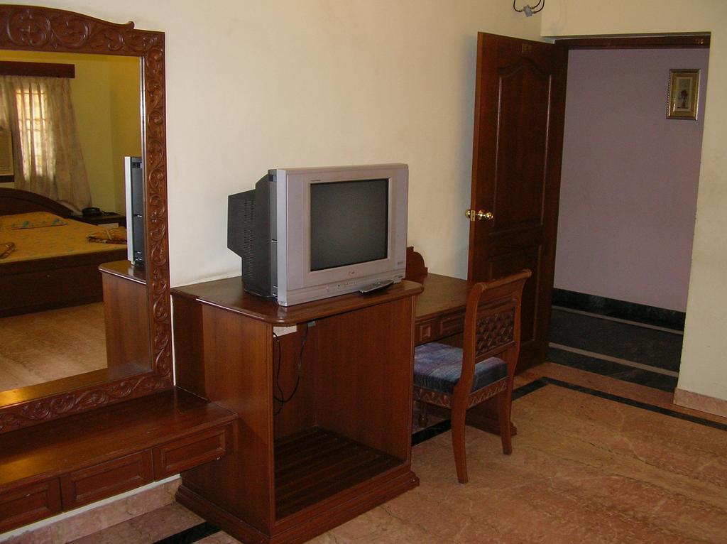 Lloyds Serviced Apartments,Krishna Street,T Nagar Chennai Room photo